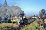 99 1735 auf dem Weg nach Oybin bei Olbersdorf-Niederdorf. (11.11.1989) <i>Foto: Wolfgang Bügel</i>