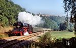 1989 spendierte die Reichsbahn vom 1. bis 8. Oktober wieder eine Woche Plandampf im Saaletal. 01 1531 war mit dem D 501 (Berlin - Saalfeld/Saale) auf dem neu zweigleisig ausgebauten Abschnitt bei Orlamünde unterwegs. (04.10.1989) <i>Foto: Hans-Jürgen Müller</i>