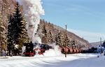 44 1093 bringt einen Güterzug im Bahnhof Gehlberg in Fahrt.  (02.1994) <i>Foto: Henry Riedel, Slg. H.J. Müller</i>