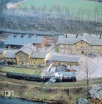 99 1568 ist mit einem Personenzug aus Jöhstadt in Wolkenstein eingetroffen. Die Lok wird anschließend zur Rückfahrt umsetzen. (13.05.1983) <i>Foto: Joachim Schmidt</i>