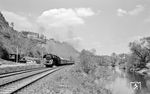 01 1512 mit P 4005 nach Saalfeld (Saale) zwischen Saale und Dornburger Schlössern bei Dornburg. (05.1980) <i>Foto: Karsten Risch</i>