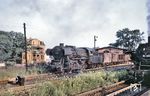 52 072 (Henschel, Baujahr 1942) vom Bw Berlin-Schöneweide rangiert an der Güterabfertigung in Königs-Wusterhausen. Die Lok wurde mit einem Tender der Baureihe 50 versehen. Rechts steht 64 403, die der Fotograf leider nicht mehr vollständig mit ins Bild nahm.  (22.06.1967) <i>Foto: Robin Fell</i>