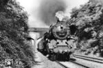 03 030 vom Bw Berlin Ostbf mit dem D 109 (Köln - Warschau) kurz vor der damaligen Zonengrenze bei Helmstedt. (12.08.1968) <i>Foto: Joachim Braun</i>