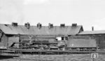 01 120 (Bw Erfurt) wendet im Bw Bebra.  (18.03.1962) <i>Foto: Karl Wyrsch, Slg. D. Ammann</i>