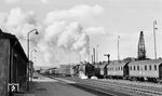 01 120 startet mit dem D 199 nach Leipzig im Bahnhof Bebra. (18.03.1962) <i>Foto: Karl Wyrsch, Slg. D. Ammann</i>