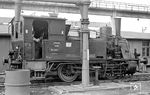 Nach ihrer Ausmusterung beim Bw Lübbenau (Spreewald) kam 89 6024 im März 1963 als Werklok 1 zum Raw Görlitz. Sie war 1914 als Lok 41 an die Kyffhäuser Kleinbahn-AG, Kelbra ausgeliefert worden. Nach ihrem Einsatzende in Schlauroth wurde sie Ende 1977 an das Deutsche Dampflokomotiv-Museum in Neuenmarkt-Wirsberg verkauft. (23.08.1966) <i>Foto: Klaus Kieper, Slg. Holzborn</i>