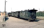 Abfahrbereiter Personenzug mit 99 1401 im Bahnhof Pritzwalk.  (04.1968) <i>Foto: Klaus Kieper, Slg. Holzborn</i>