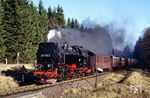 99 7246 mit P 14403 nach Nordhausen kurz vor dem Bahnhof Drei Annen Hohne. (23.02.1990) <i>Foto: Wolfgang Bügel</i>