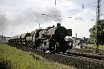 52 2330 vom Bw Elsterwerda durchfährt den Bahnhof Radebeul-Ost. (10.08.1974) <i>Foto: Will A. Reed</i>