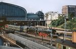 01 508 (Bw Wittenberge) vor dem D 265 nach Berlin in Hamburg Hbf. (01.09.1968) <i>Foto: Robin Fell</i>