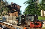 100 451 (ex Kö 4451, Baujahr 1934) wartet im Bahnhof Heldrungen an der Bahnstrecke Sangerhausen - Sömmerda auf den nächsten Einsatz. (22.06.1986) <i>Foto: Thomas Fischer</i>