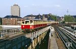 275 700 als S 3 nach Wannsee bei der Einfahrt in den Lehrter Stadtbahnhof. Heute befindet sich hier der neue Berliner Hauptbahnhof. (06.04.1990) <i>Foto: Slg. Wolfgang Bügel</i>