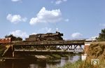 50 4082 vom Bw Hagenow-Land auf der Elbe-Lübeck-Kanalbrücke kurz hinter dem Bahnhof Büchen. Einen Kilometer weiter folgte damals die Grenze zur DDR. (1975) <i>Foto: Jochen Lawrenz</i>