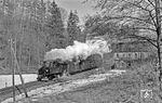 99 1582 mit P 14287 am Mühlgraben bei Steinbach. (02.1980) <i>Foto: Karsten Risch</i>