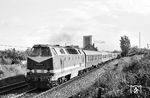 DR 119 056 (Bw Nordhausen) fährt mit D 655 aus Berlin-Schöneweide durch Eisleben. (20.10.1984) <i>Foto: Thomas Fischer</i>