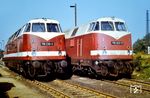 118 230 (Bw Bautzen) und 118 322 (Bw Görlitz) im Bw Görlitz. (1985) <i>Foto: Joachim Gampe, Slg. A. Höfig</i>